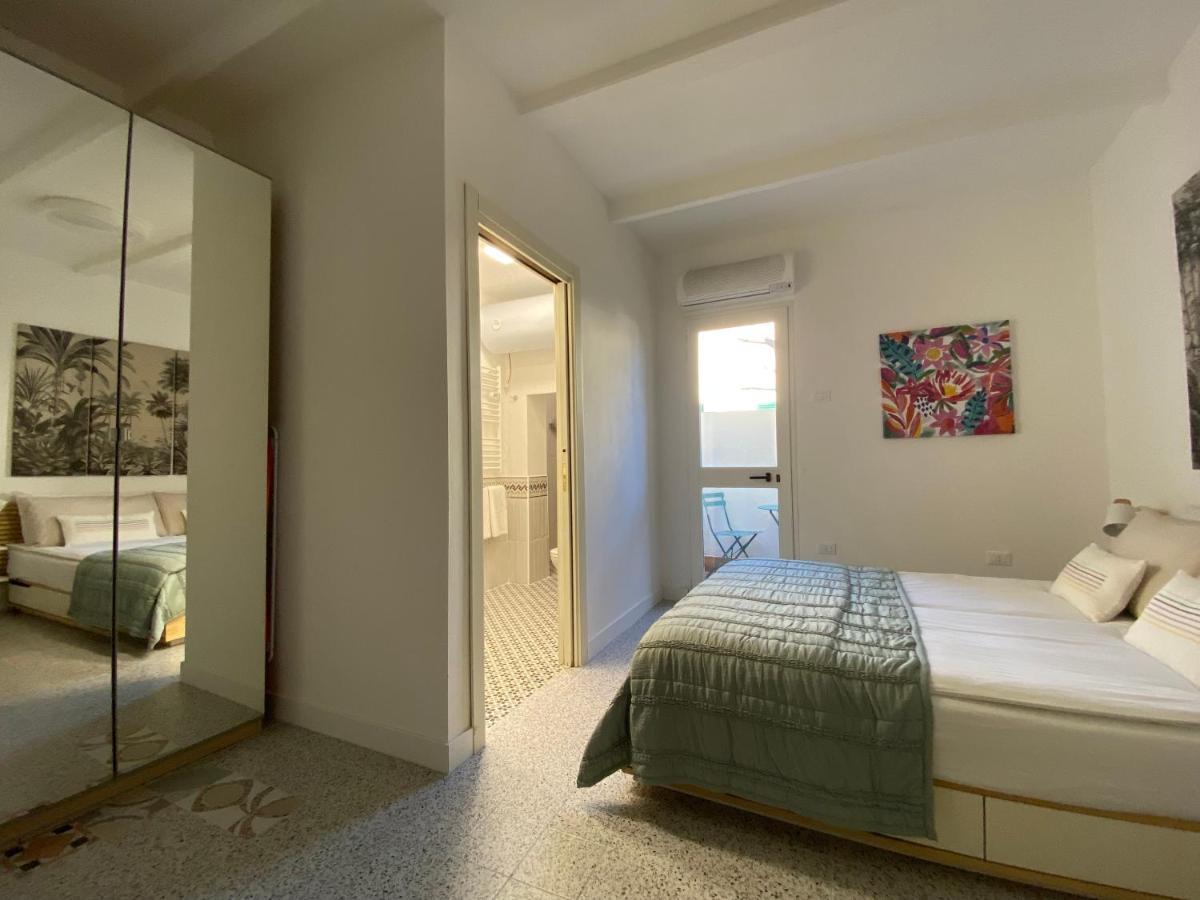 8+8 Appartamento Con Garage Livorno Esterno foto