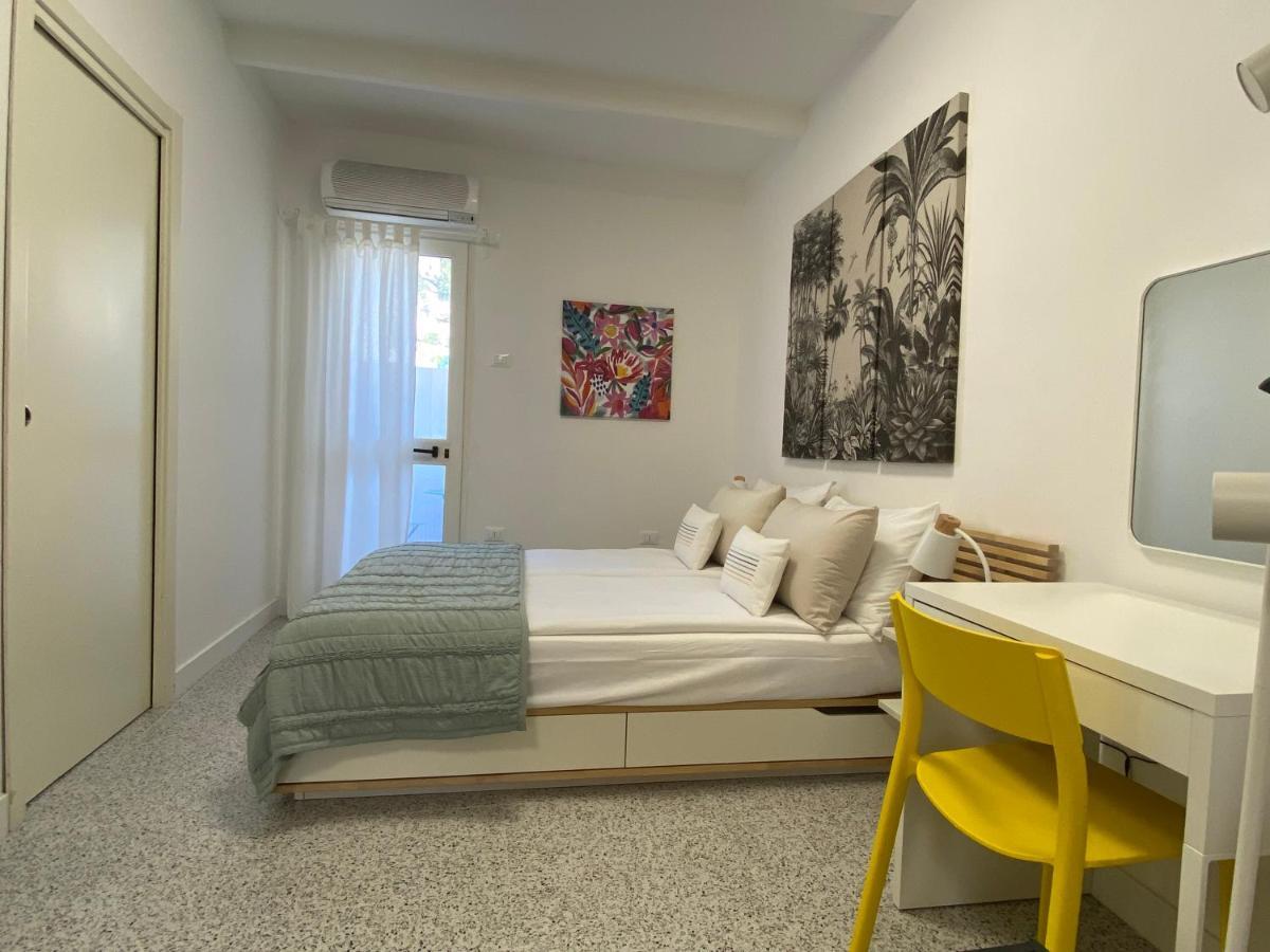 8+8 Appartamento Con Garage Livorno Esterno foto